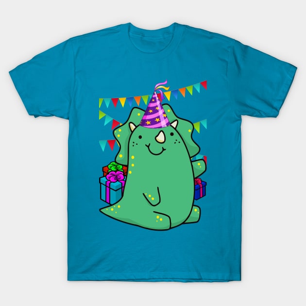 BIRTHDAY CUTE GREEN TRICERAPTOPS T-Shirt by GeekCastle